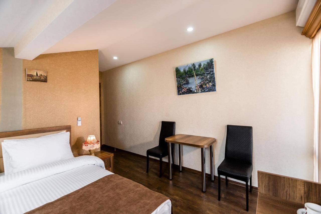 George Hotel Tiflis Dış mekan fotoğraf